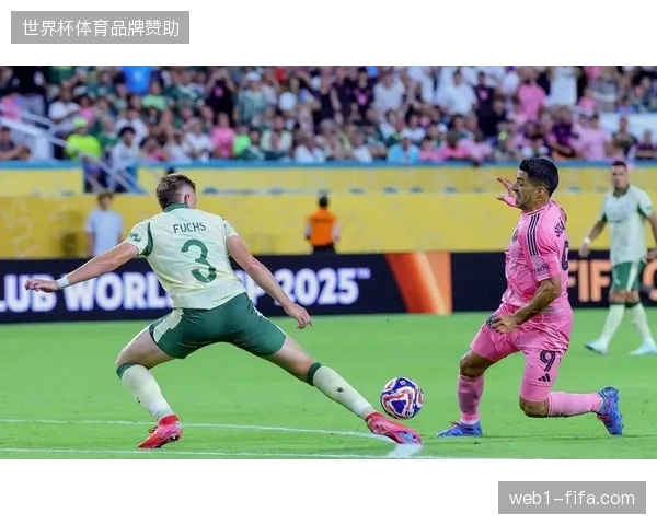 德保罗在俱乐部状态起伏不定，其在国家队的主力位置面临帕雷德斯的挑战